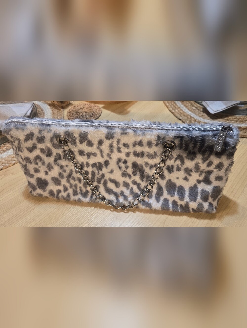 Faux Fur Leopard Print Wine Chain-Handle